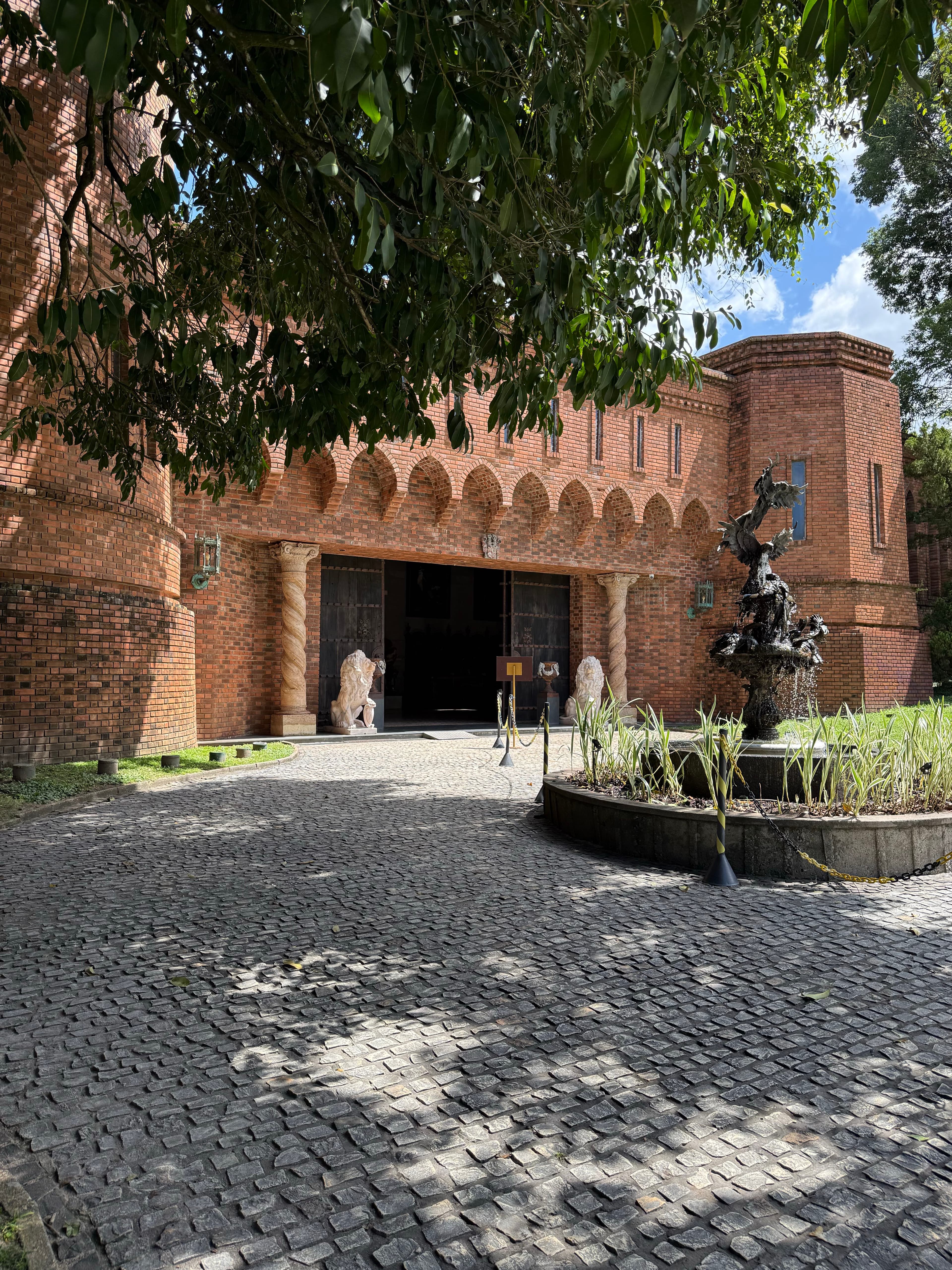 Instituto Brennand